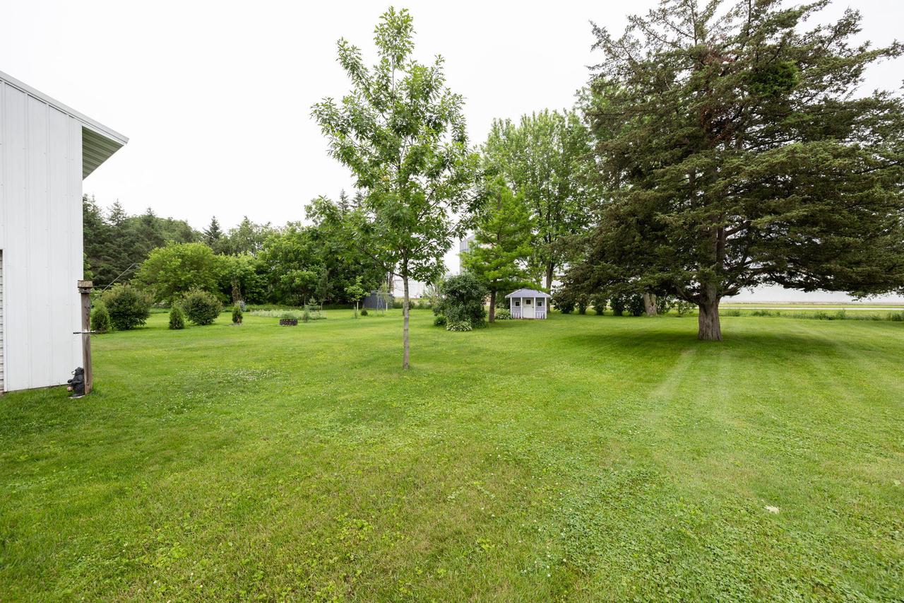 421 Hamilton STREET EAST East