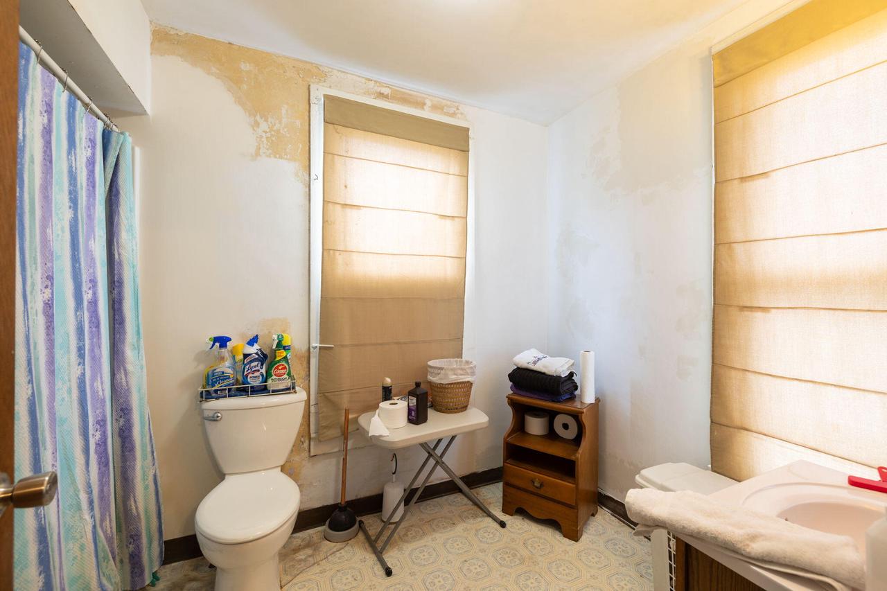 421 Hamilton STREET EAST East