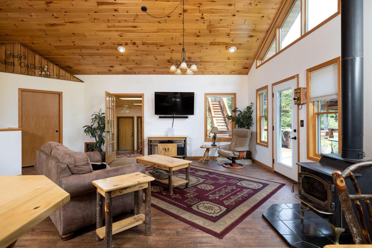 N9495 Radcliffe ROAD 2