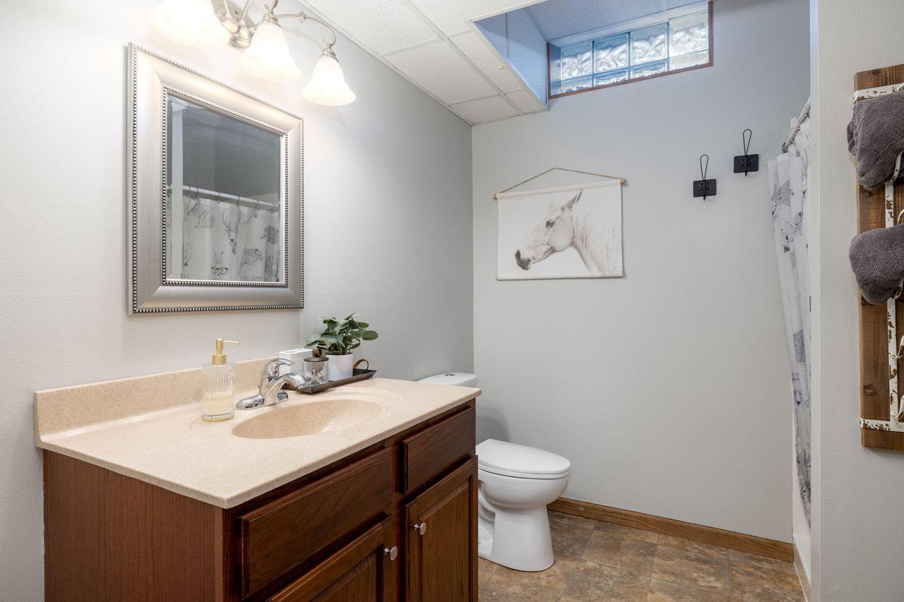 2707 Cedar AVENUE SOUTH South