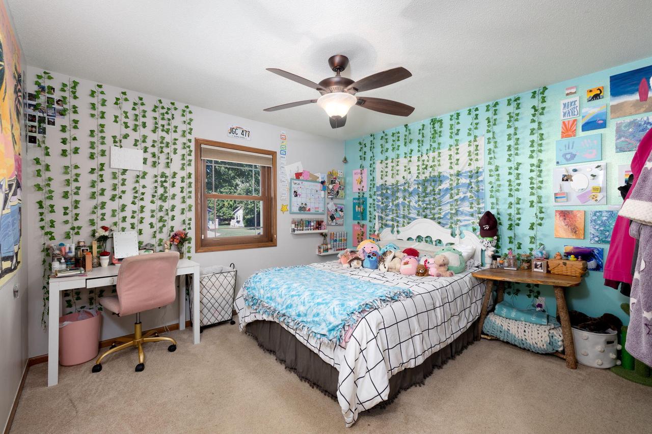 2707 Cedar AVENUE SOUTH South