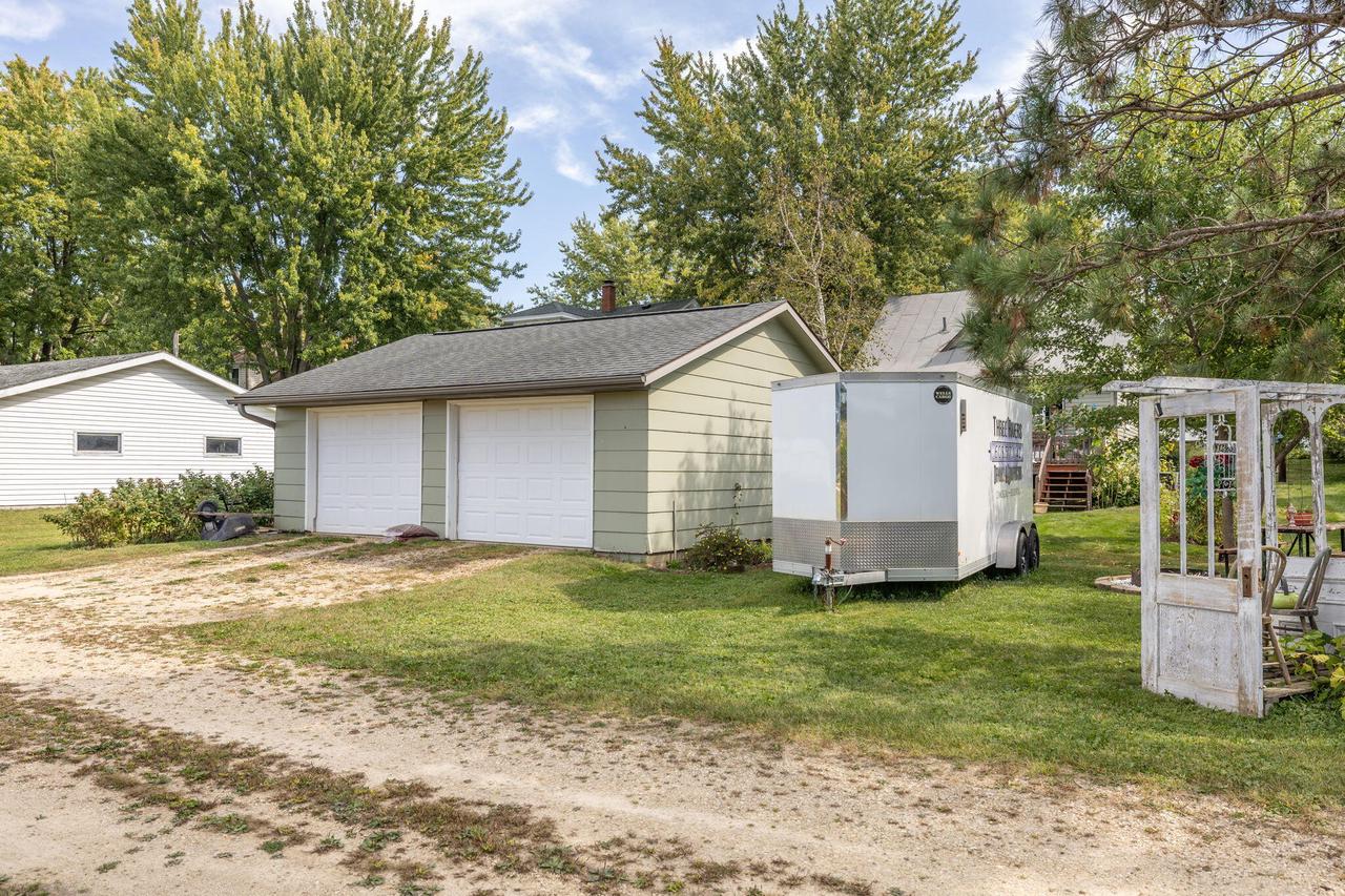 102 Oak STREET NORTH North