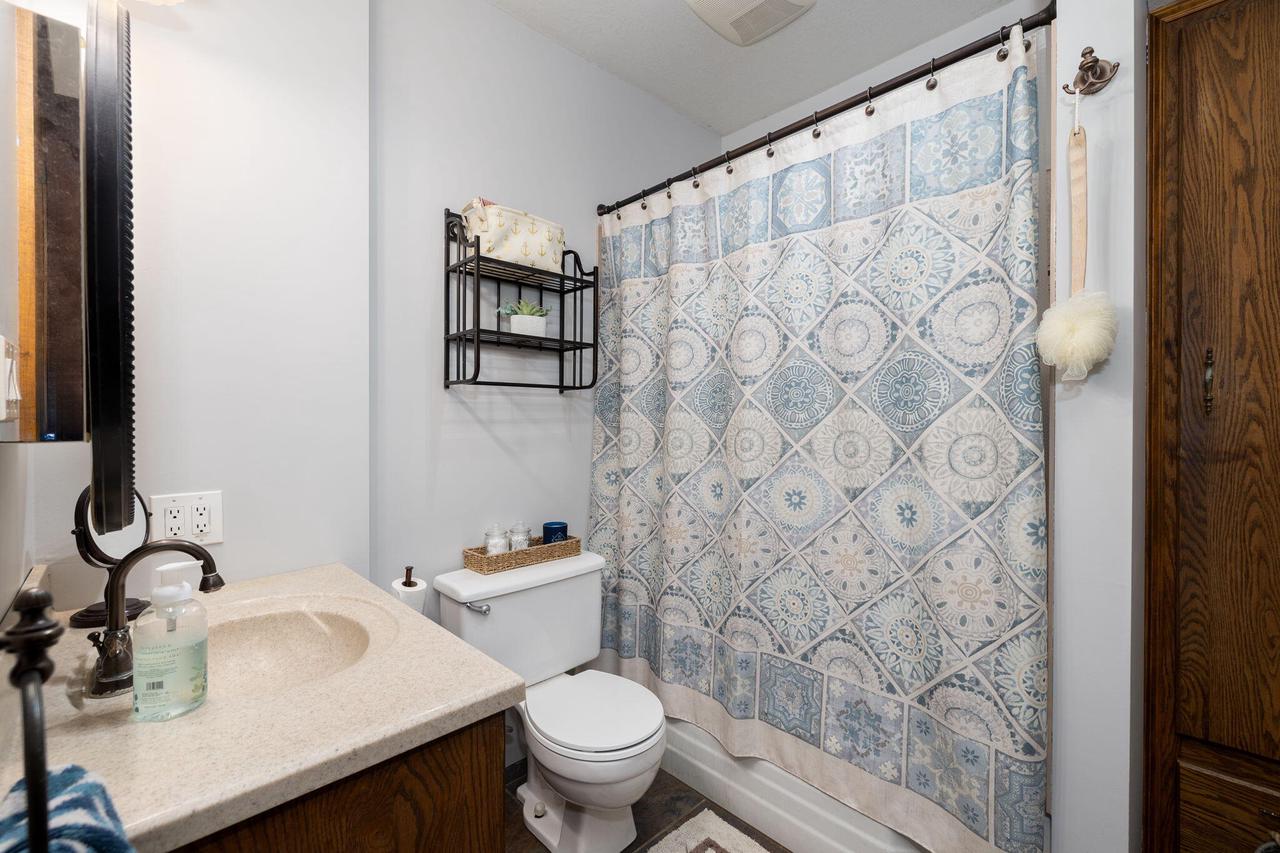 102 Oak STREET NORTH North