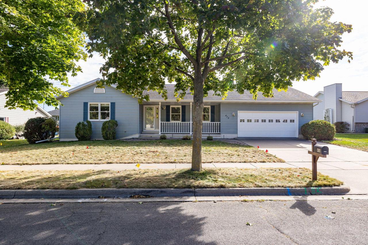 418 Grove STREET