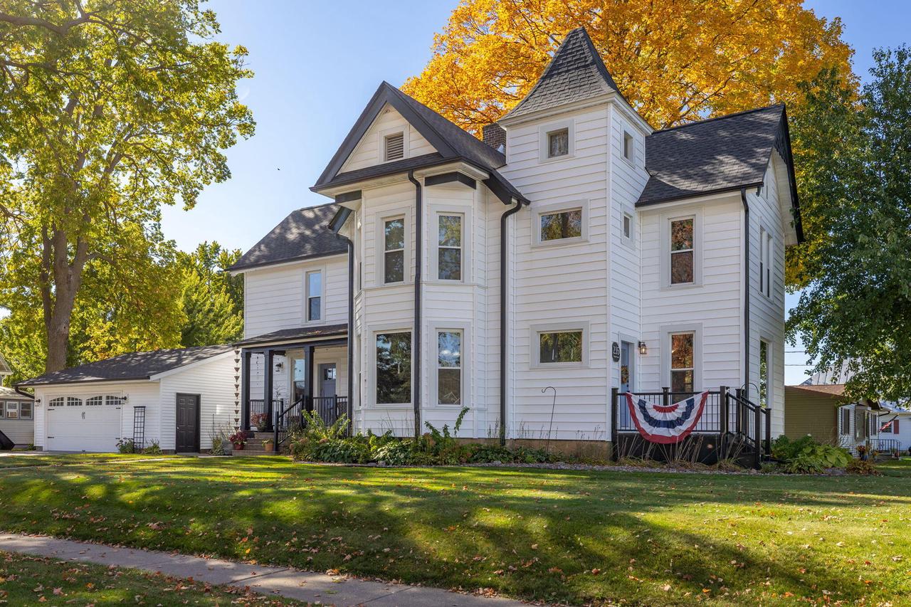 235 Garland STREET EAST East