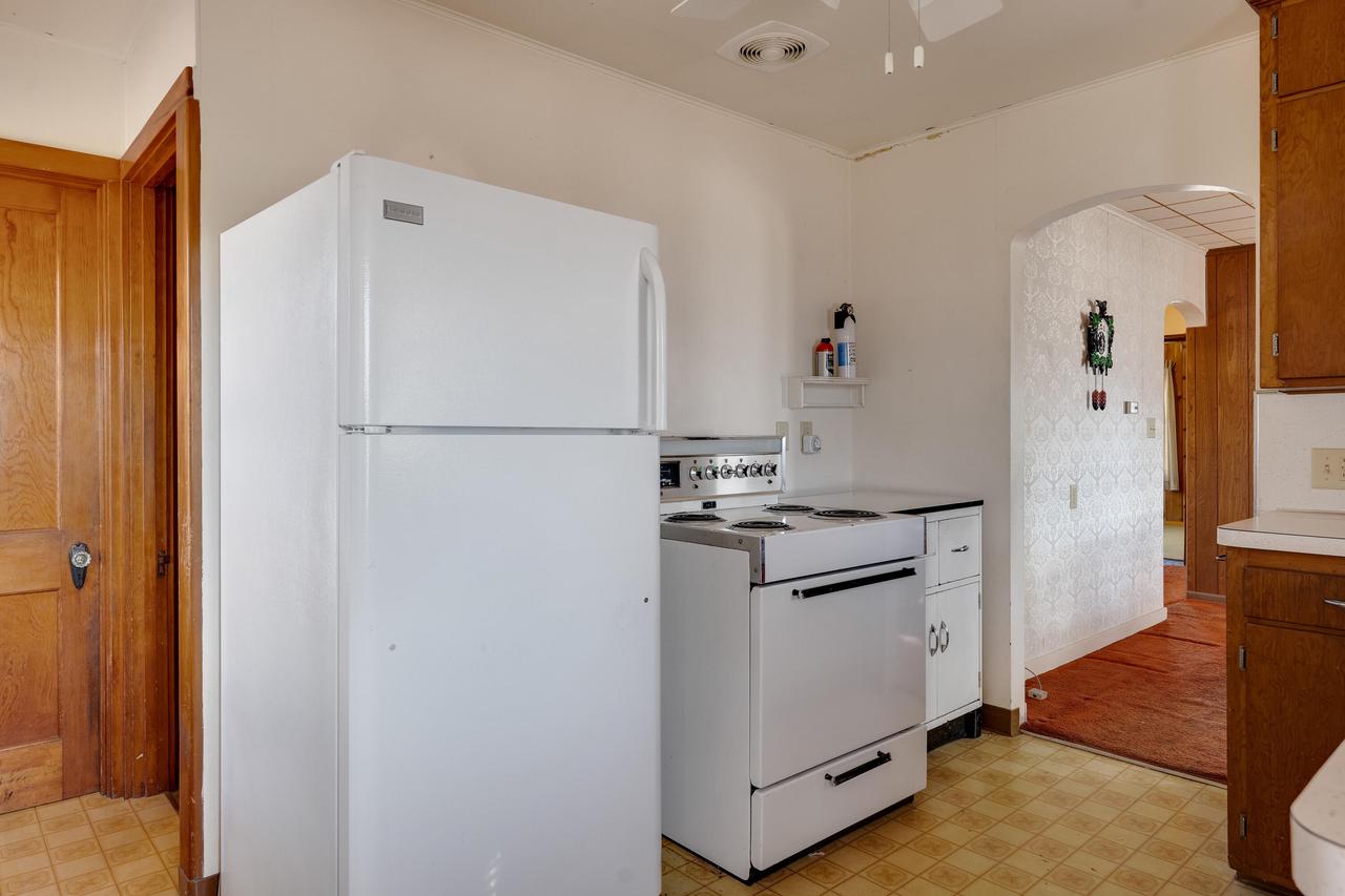 1403 Bainbridge STREET