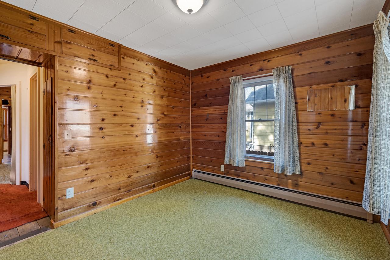 1403 Bainbridge STREET