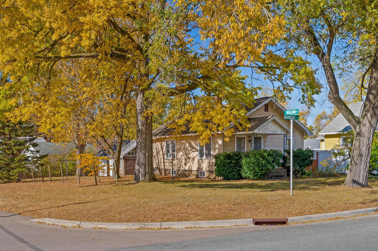 1403 Bainbridge STREET