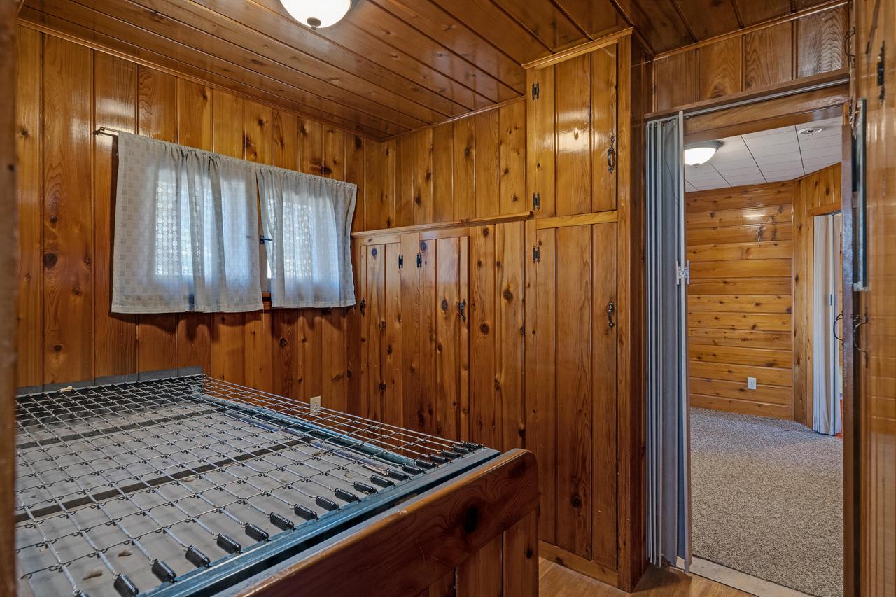 1403 Bainbridge STREET