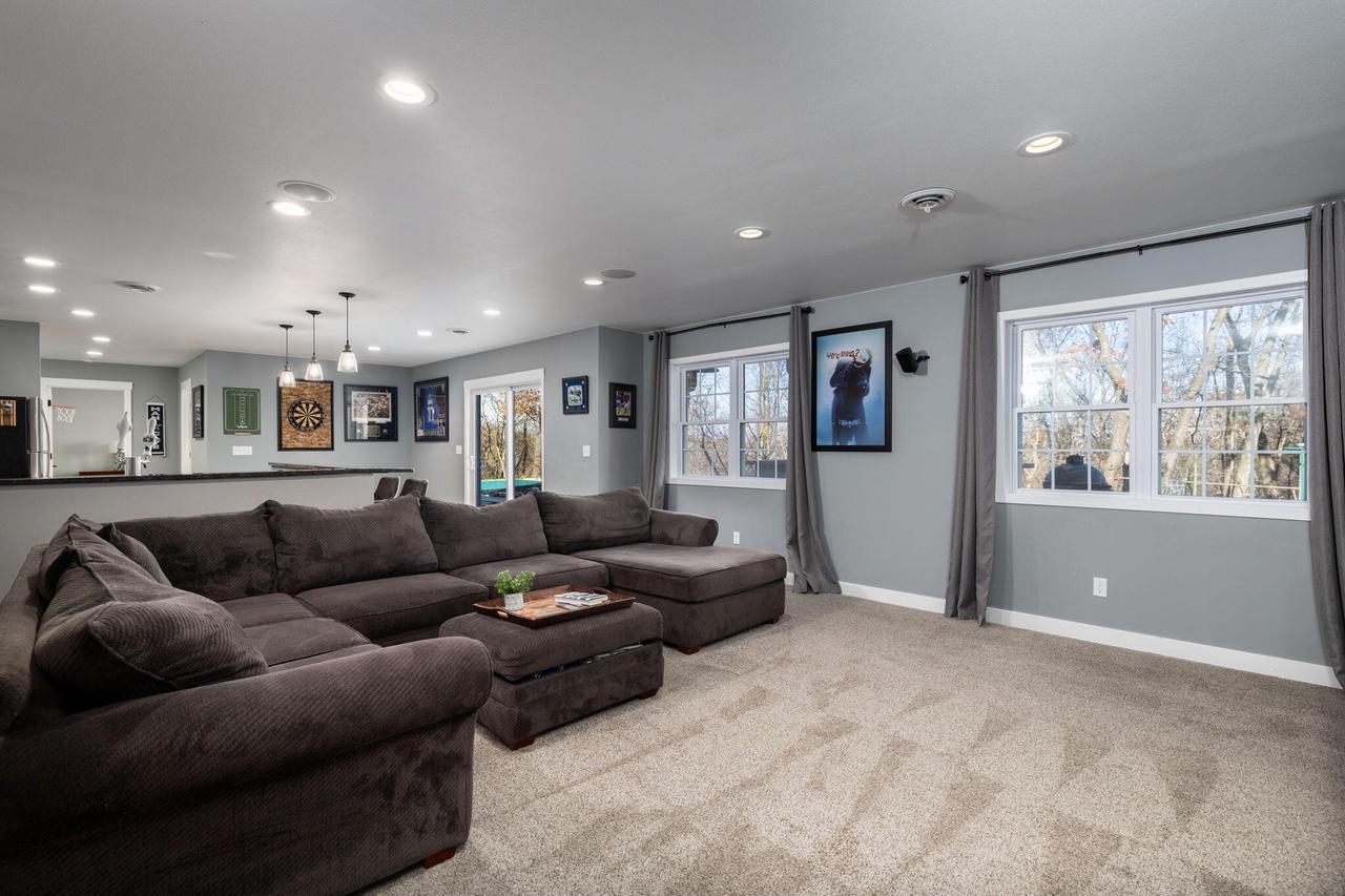 W5420 Innsbruck ROAD