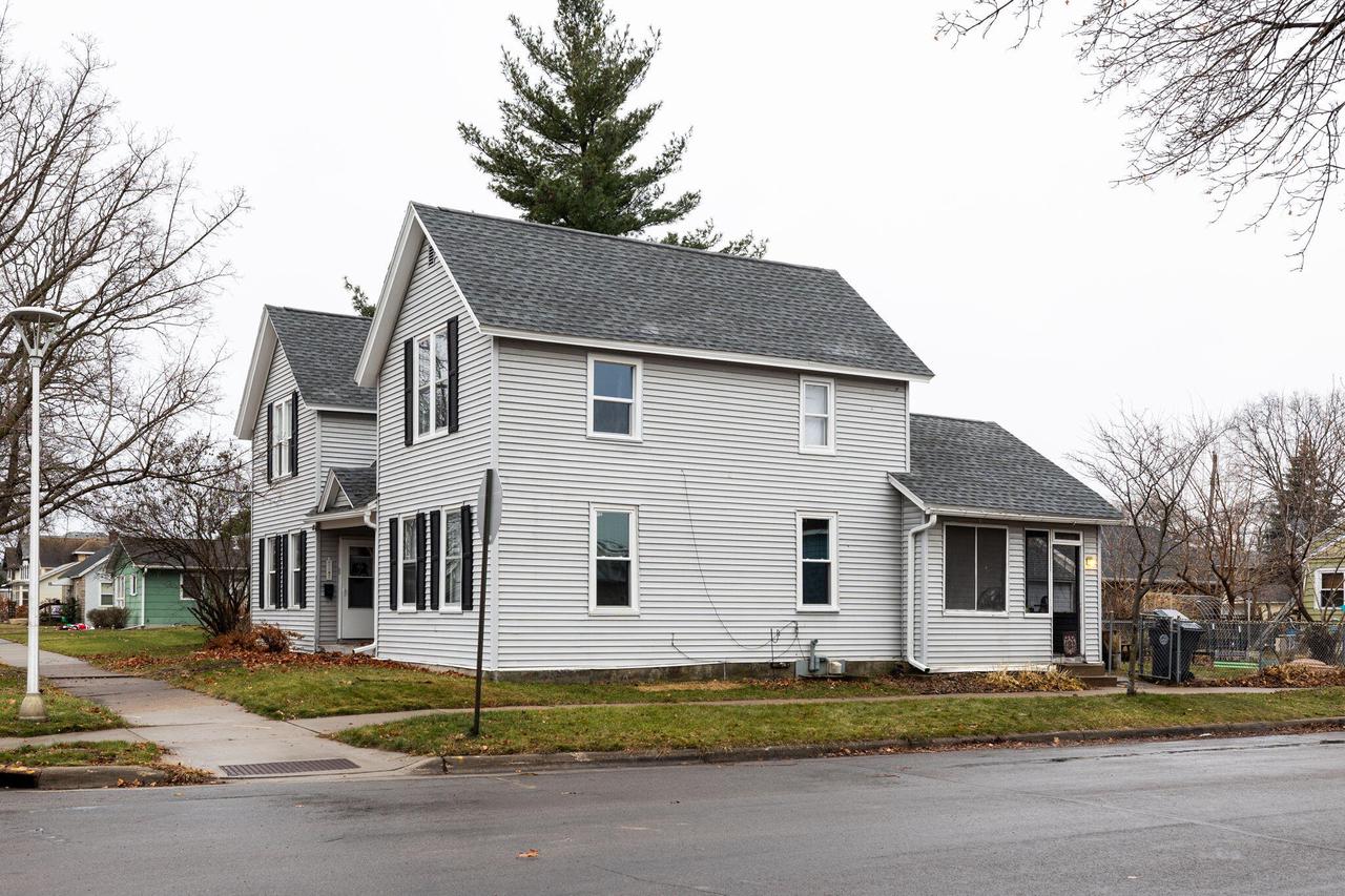 1202-1204 5th AVENUE SOUTH South