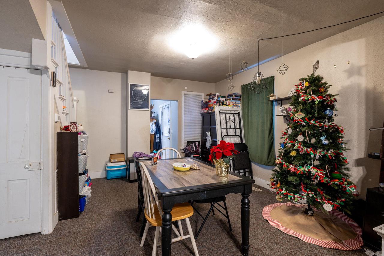 1202-1204 5th AVENUE SOUTH South