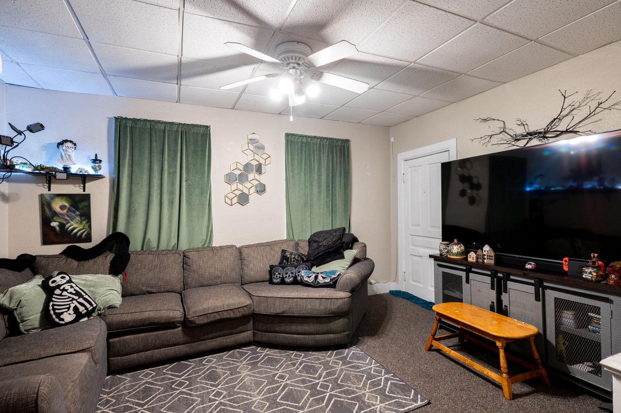 1202-1204 5th AVENUE SOUTH South