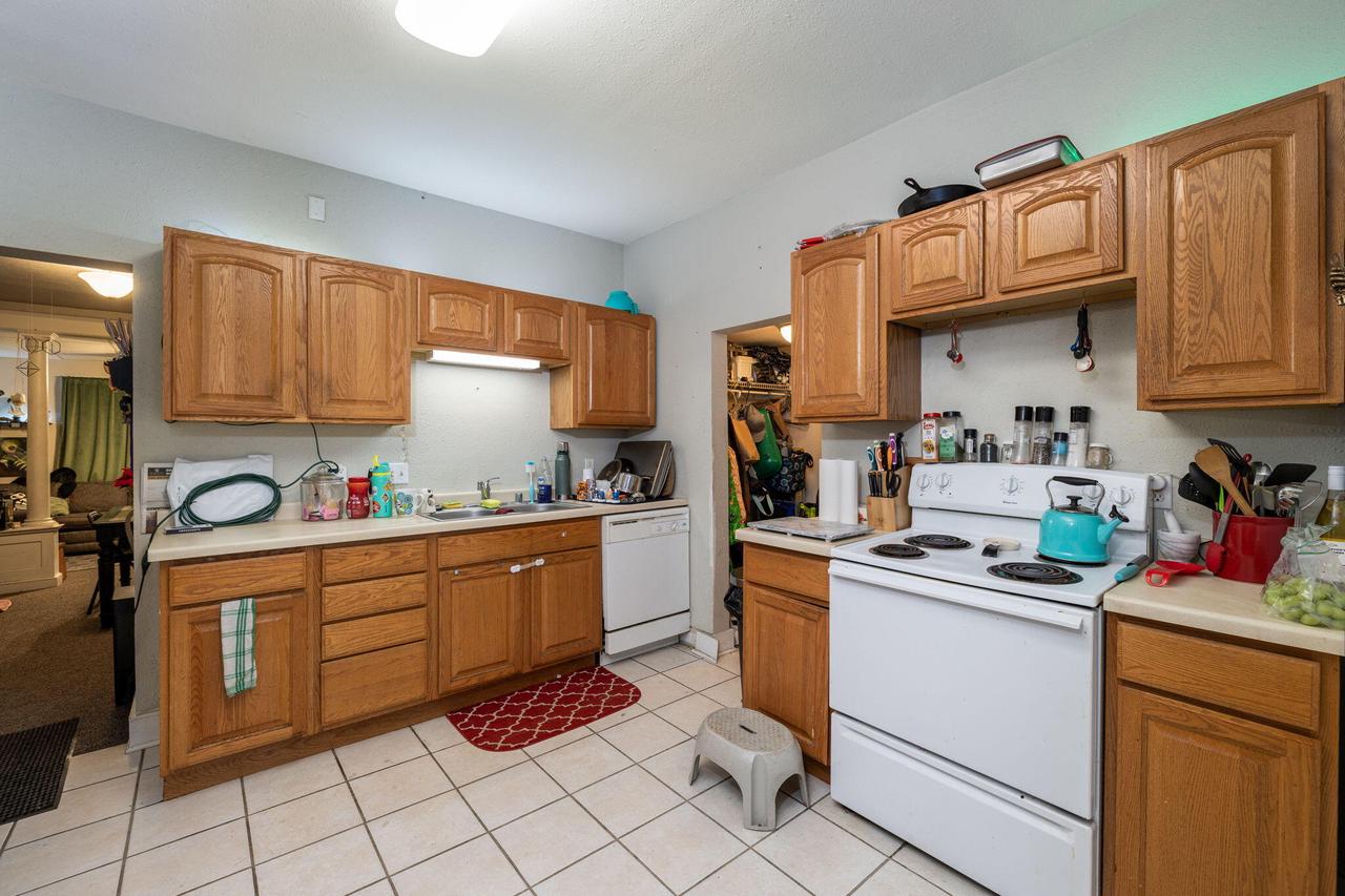 1202-1204 5th AVENUE SOUTH South