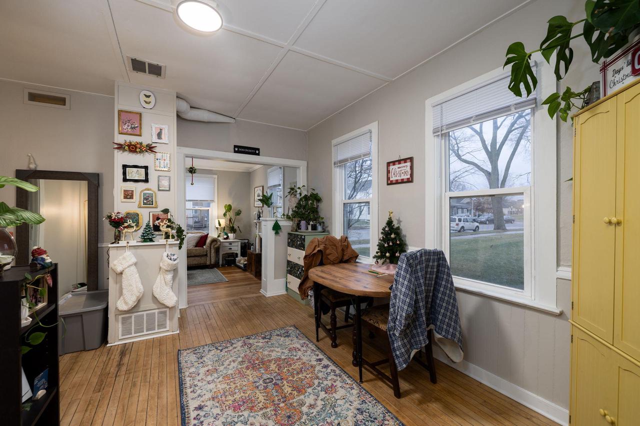 1202-1204 5th AVENUE SOUTH South