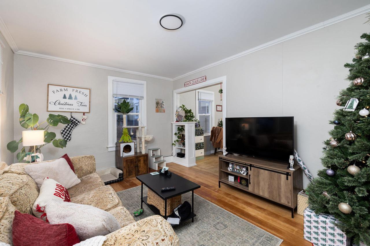 1202-1204 5th AVENUE SOUTH South