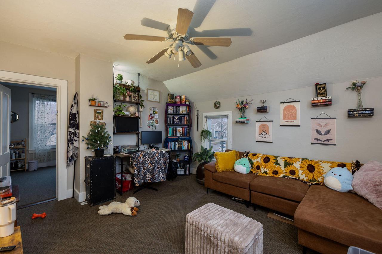 1202-1204 5th AVENUE SOUTH South