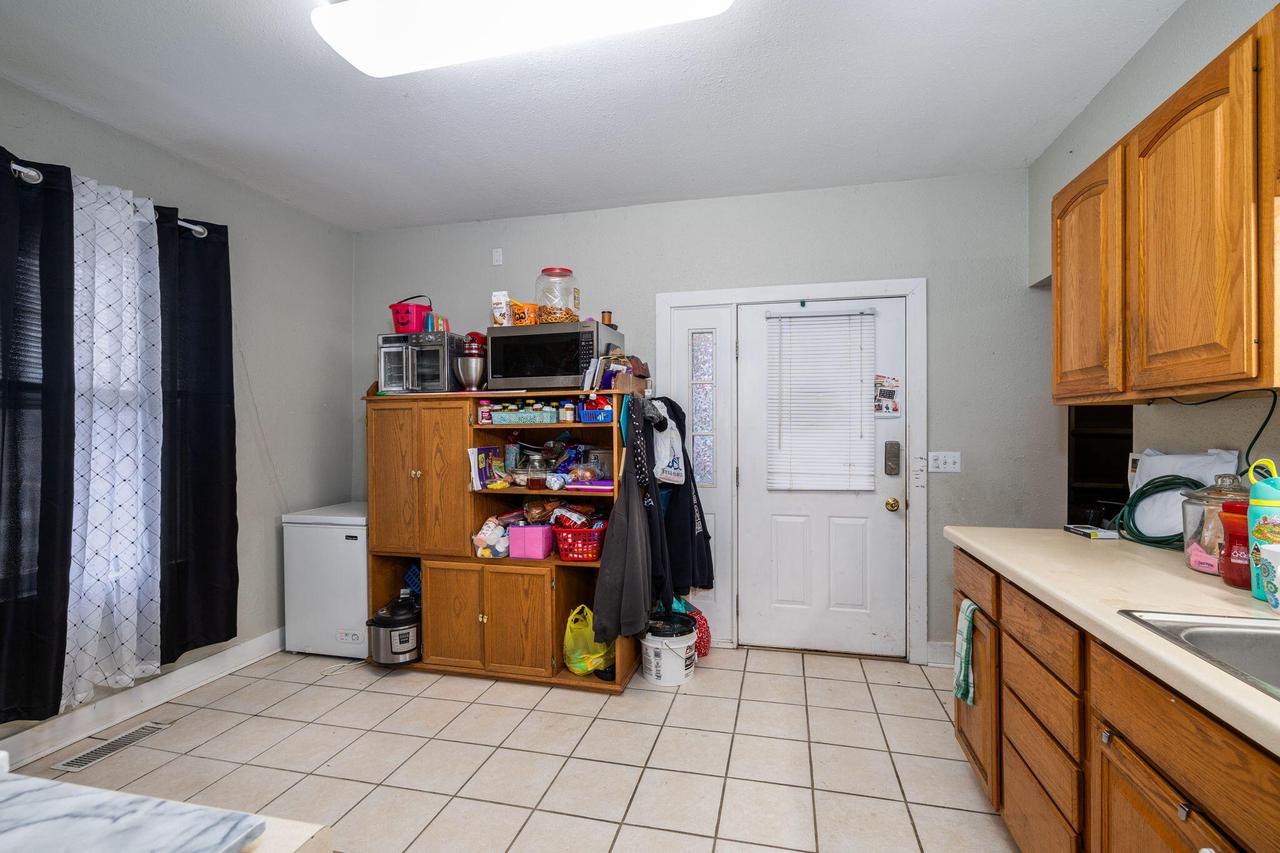 1202-1204 5th AVENUE SOUTH South