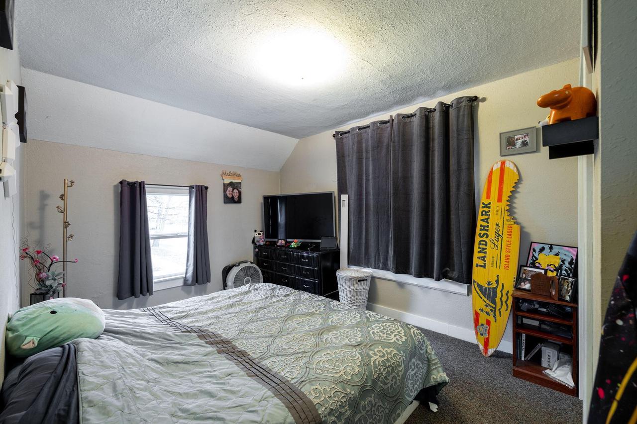 1202-1204 5th AVENUE SOUTH South