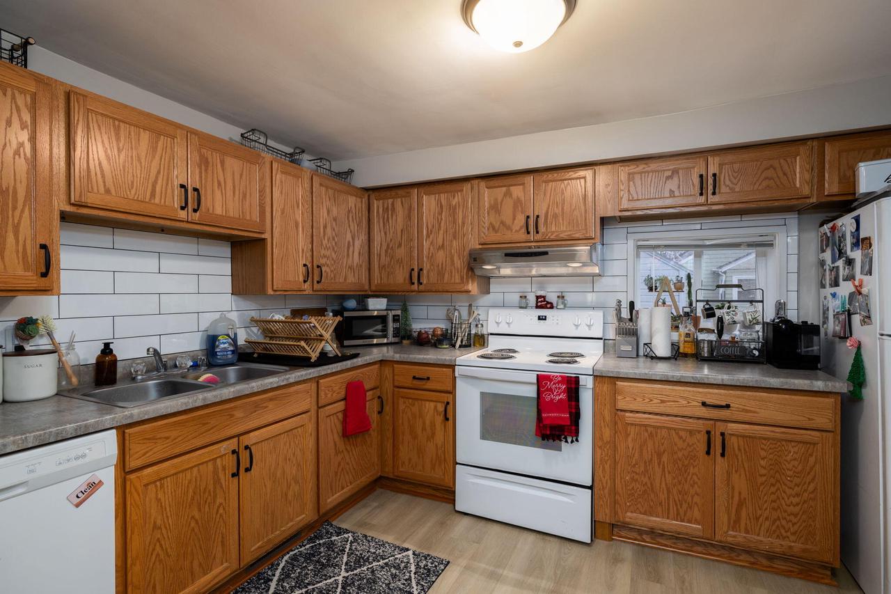 1202-1204 5th AVENUE SOUTH South