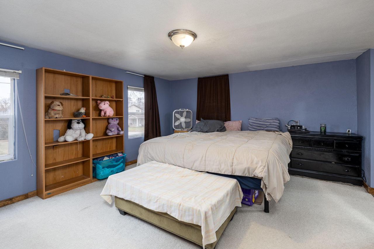 623 Prairie AVENUE