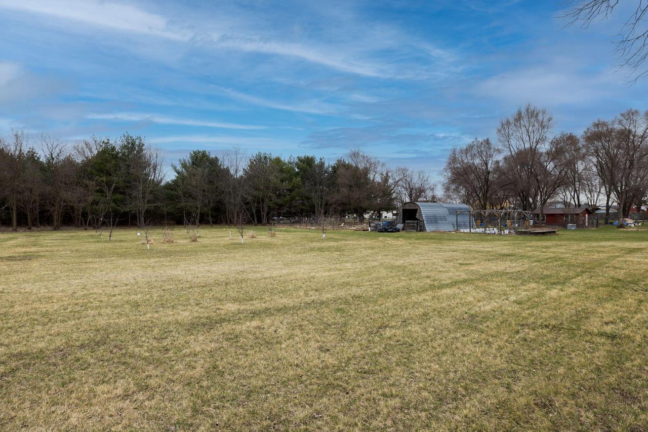 623 Prairie AVENUE
