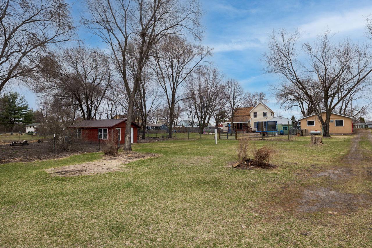 623 Prairie AVENUE