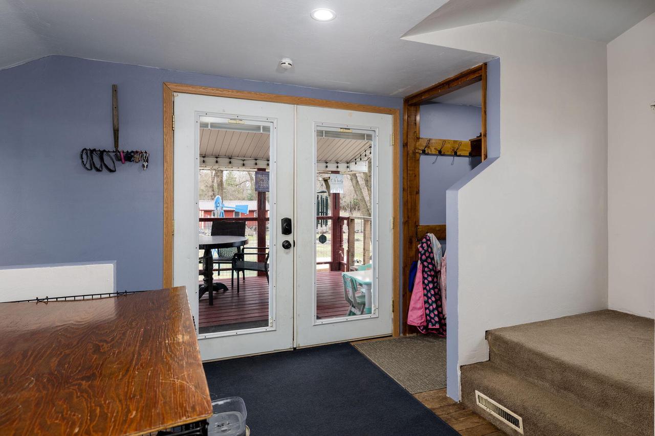 623 Prairie AVENUE