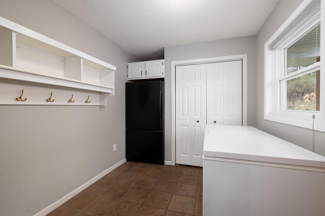 W7312 Sylvester ROAD