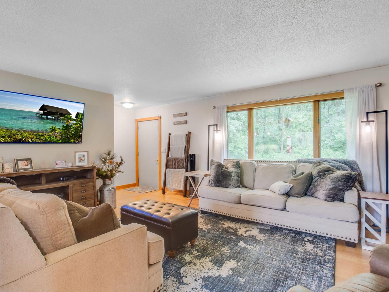 W7312 Sylvester ROAD