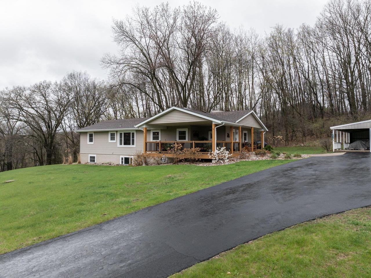 W7312 Sylvester ROAD