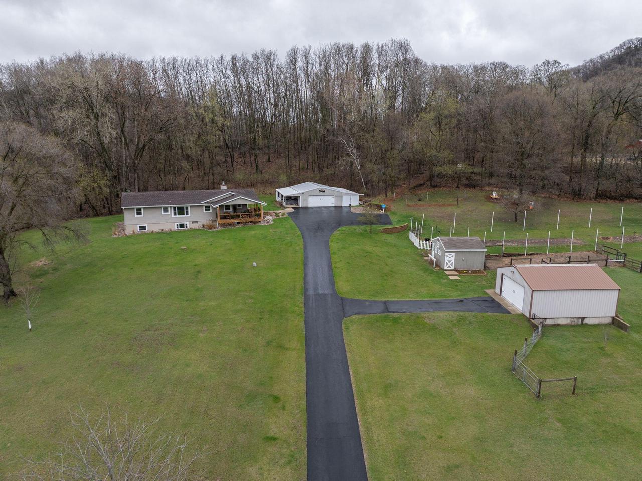 W7312 Sylvester ROAD