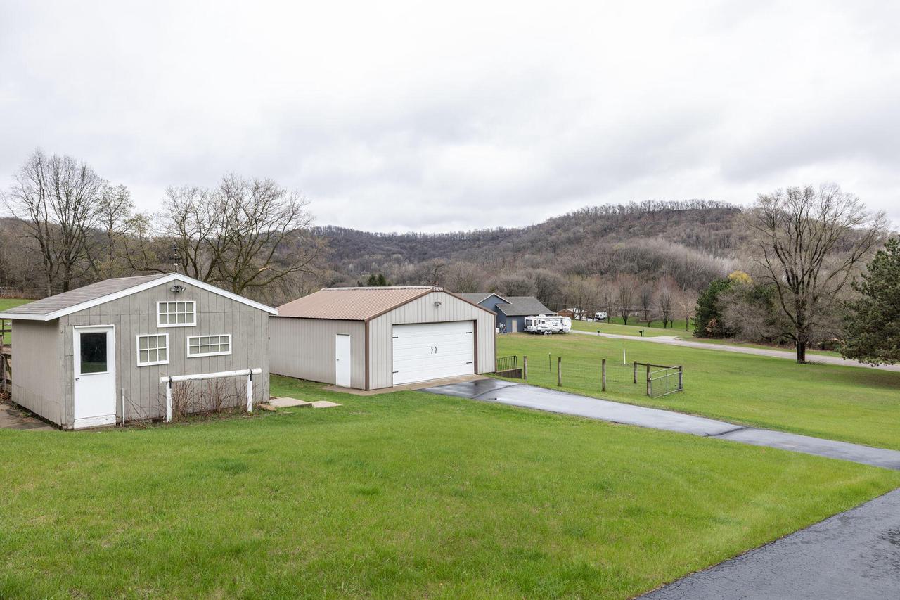 W7312 Sylvester ROAD