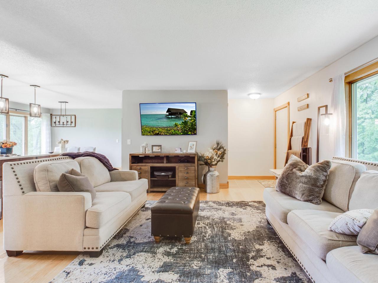 W7312 Sylvester ROAD