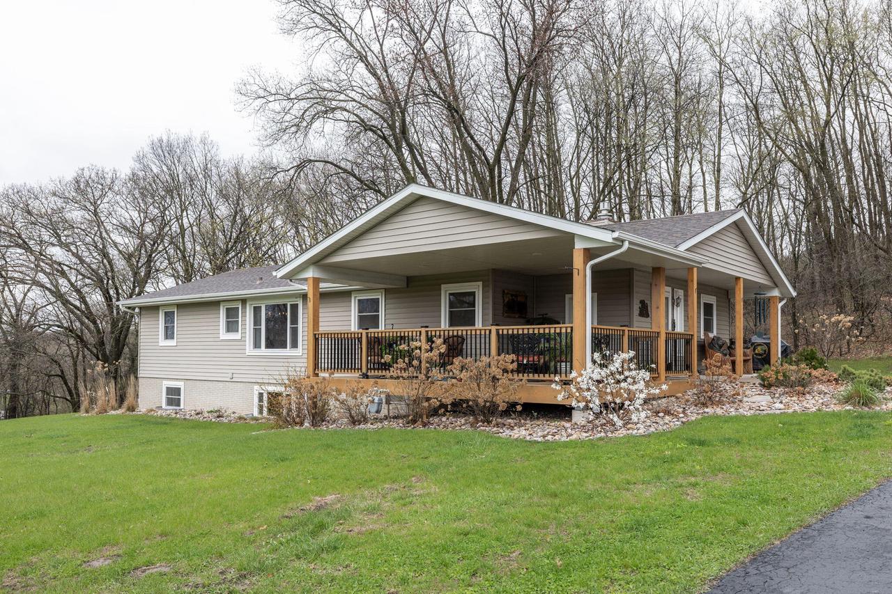 W7312 Sylvester ROAD