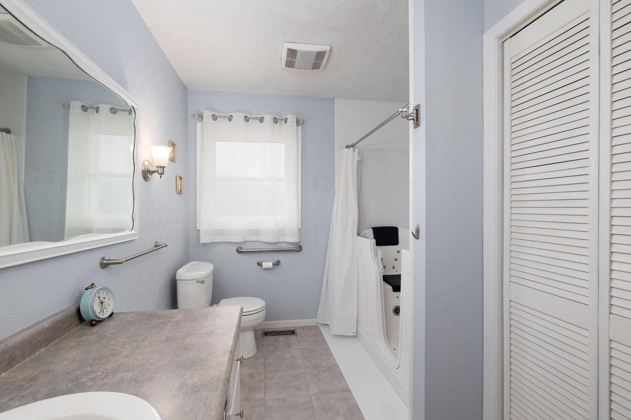 W7312 Sylvester ROAD