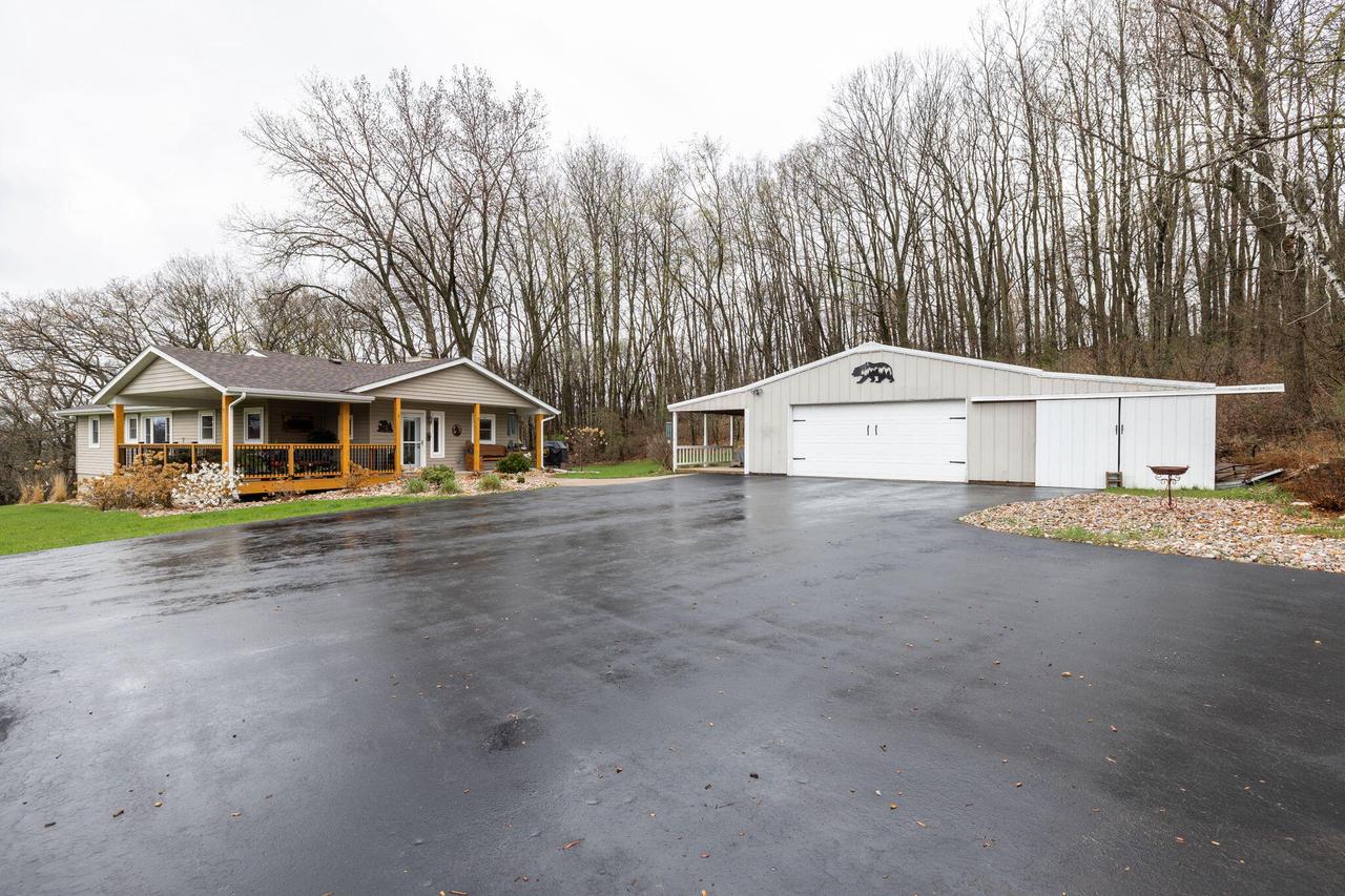 W7312 Sylvester ROAD