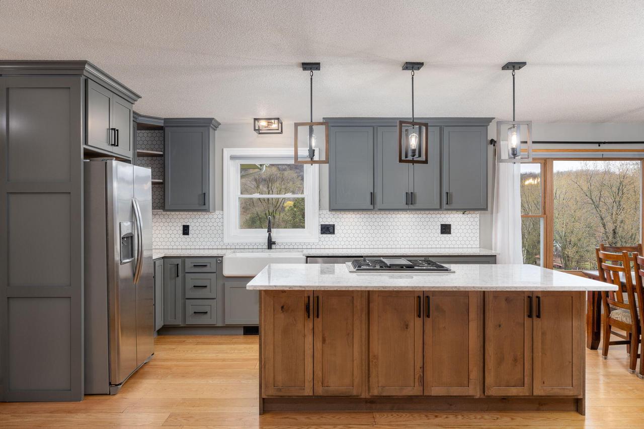 W7312 Sylvester ROAD