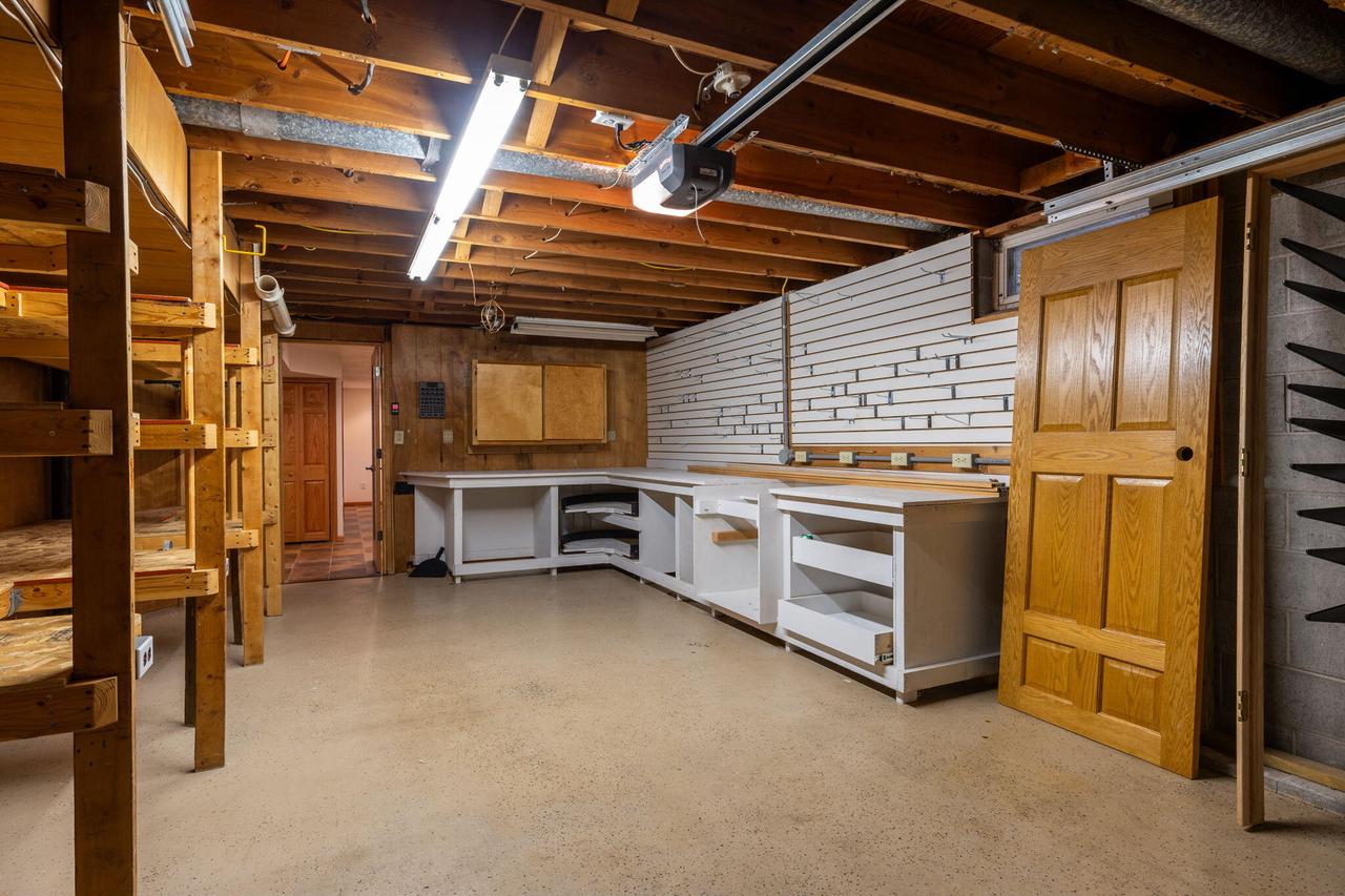 907 Lancaster STREET