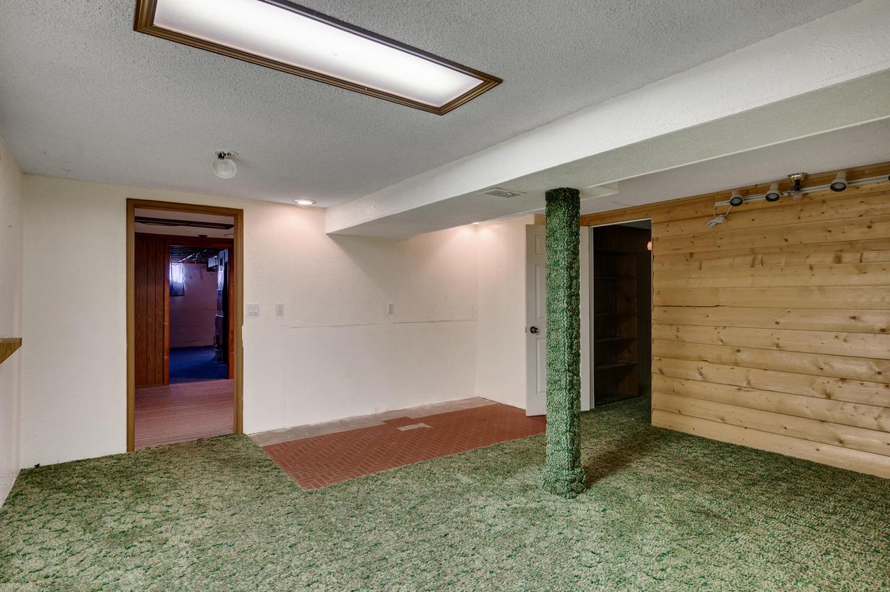 3421 Springbrook WAY