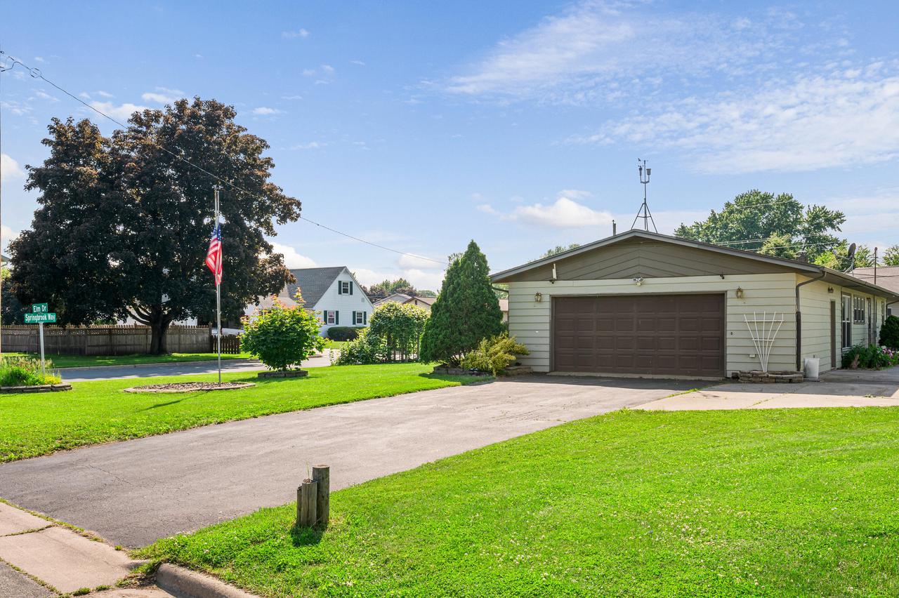 3421 Springbrook WAY