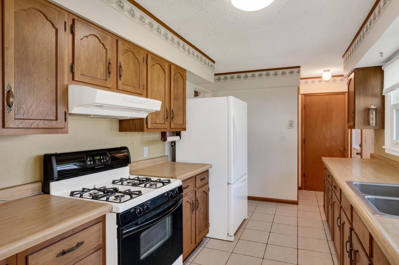 3421 Springbrook WAY