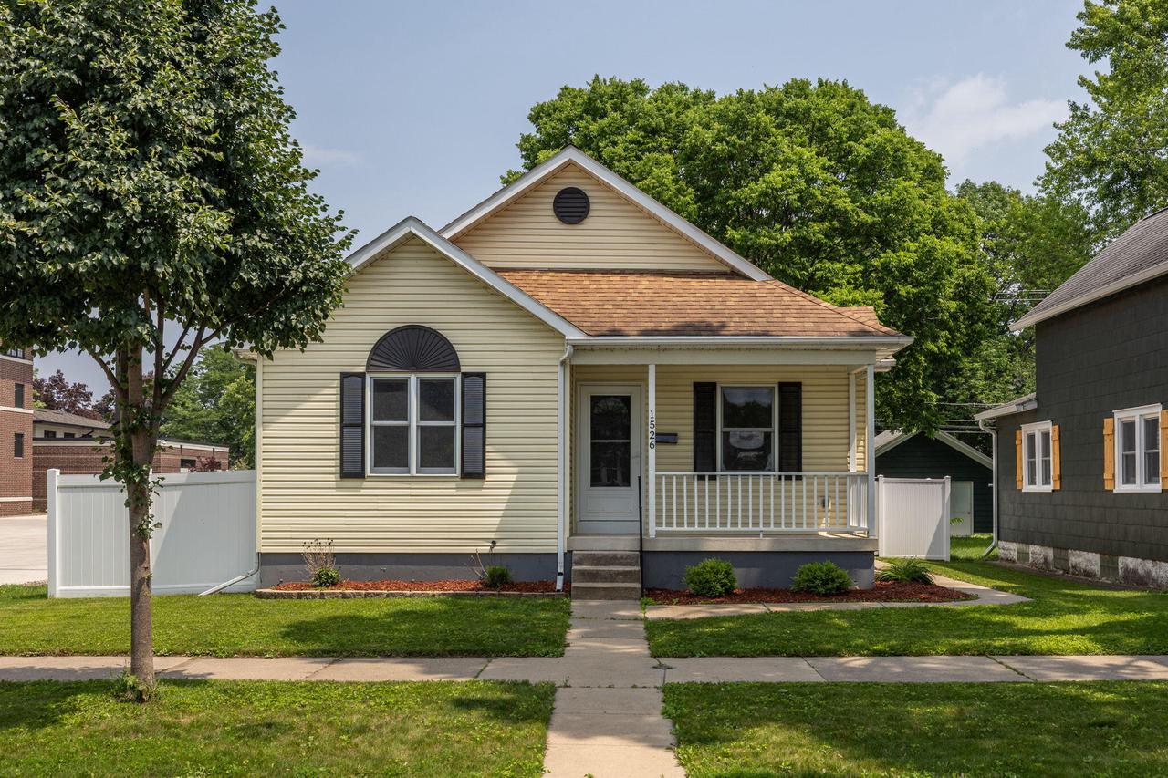 1526 Liberty St STREET