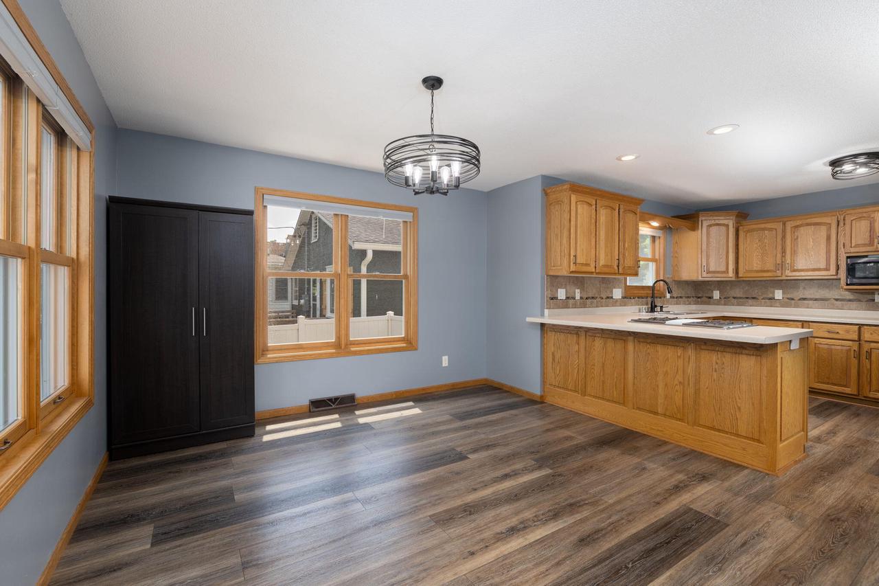 1526 Liberty St STREET