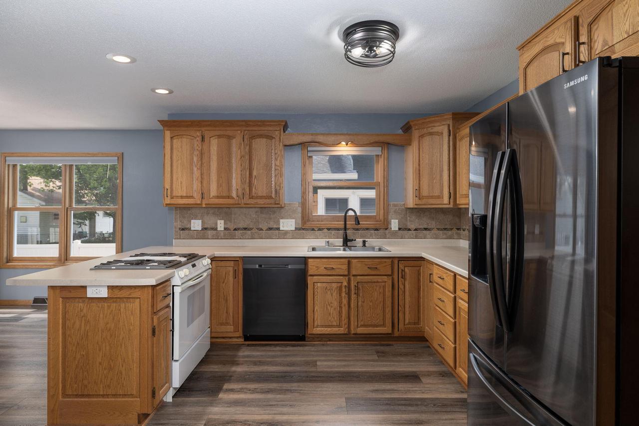 1526 Liberty St STREET