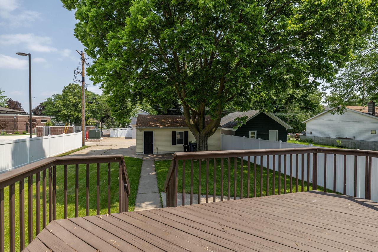 1526 Liberty St STREET