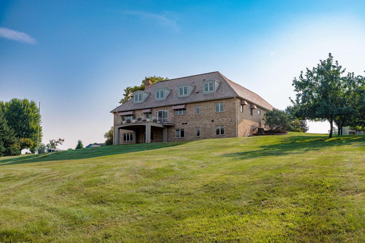 N1583 Meadow Ridge ROAD