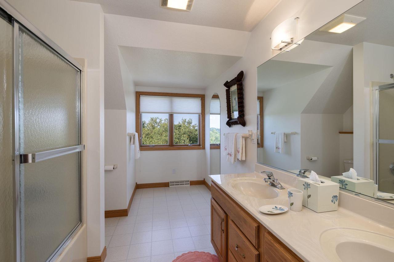 N1583 Meadow Ridge ROAD