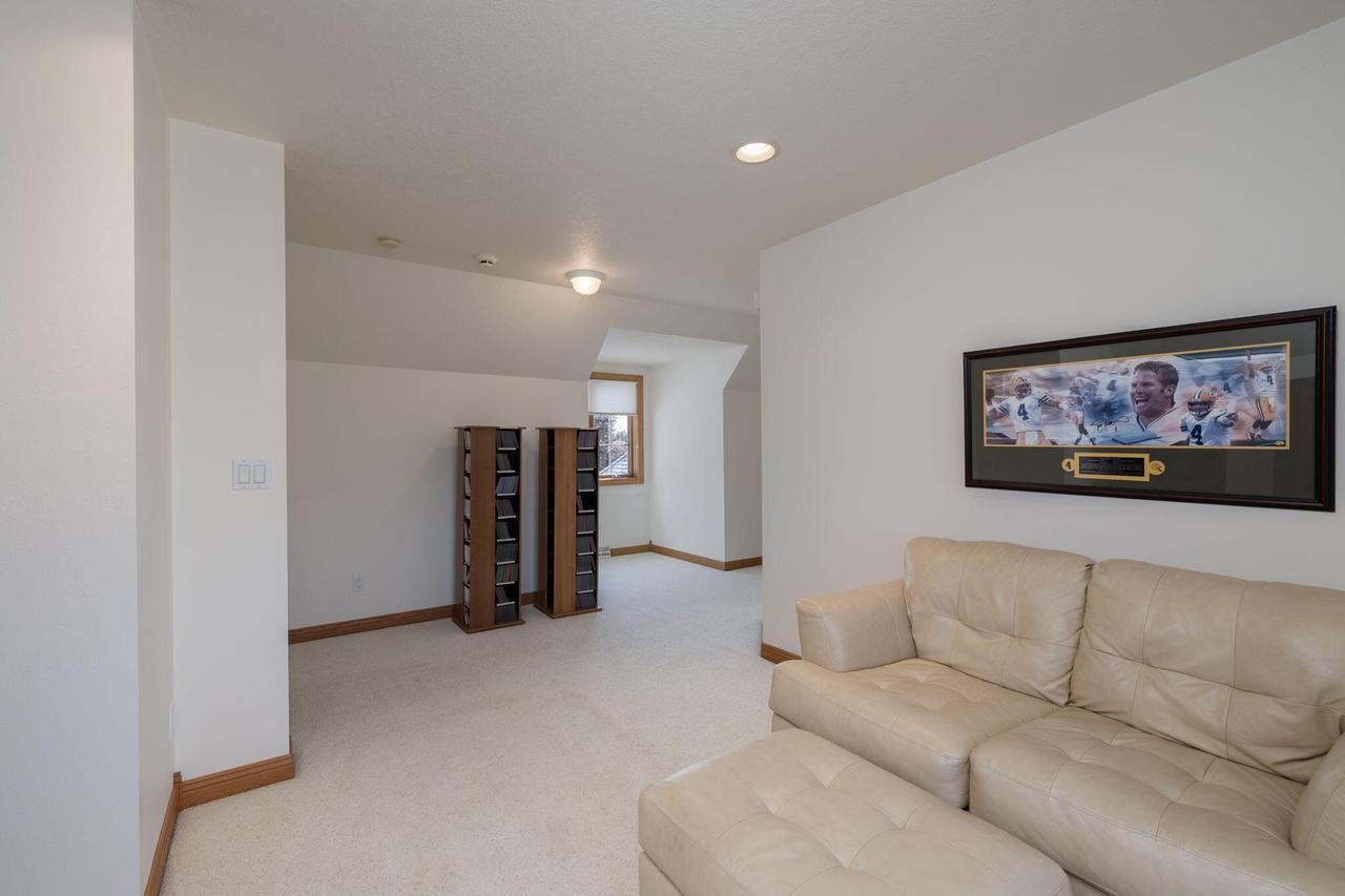 N1583 Meadow Ridge ROAD