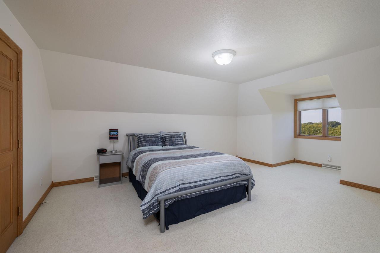 N1583 Meadow Ridge ROAD